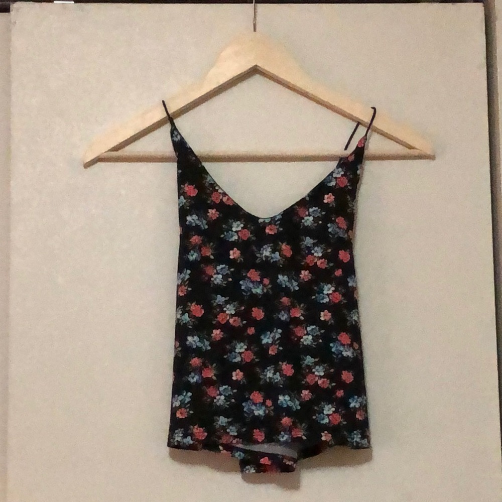 Cropped Tank with Crossed Back